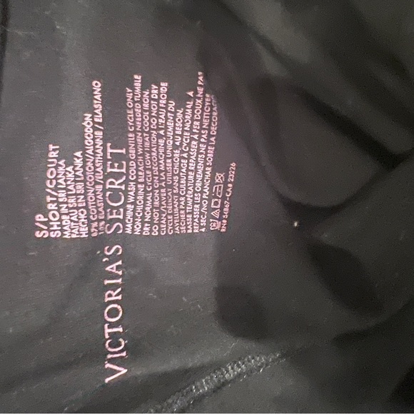 Victoria’s Secret leggings with gold detail - Picture 3 of 3